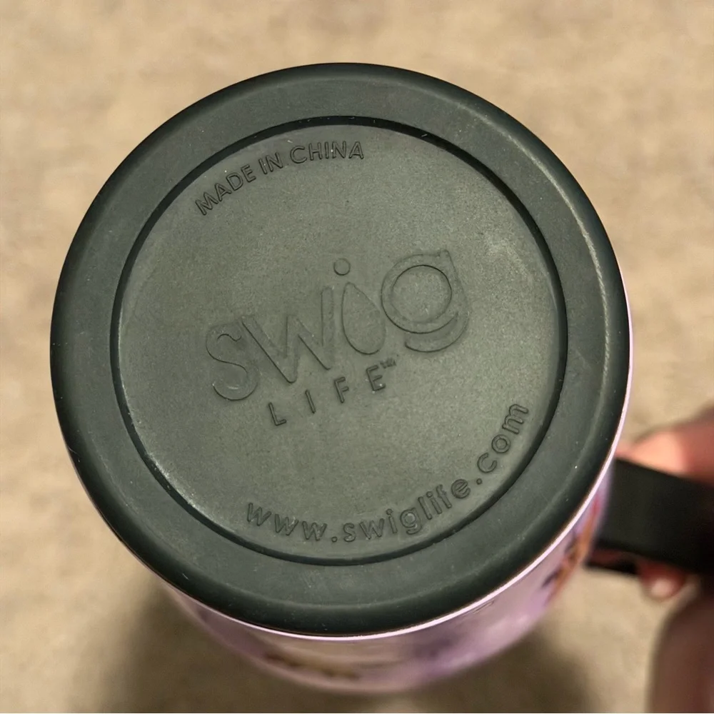 Swig Halloween Dog Print 40oz Tumbler - Picture 4 of 5
